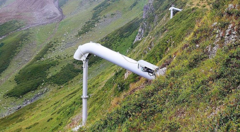 Dette er gassrøret som er utviklet av Gazex. Systemet er nå under utprøving langs fylkesveg 883 i Skillefjorden i Alta.