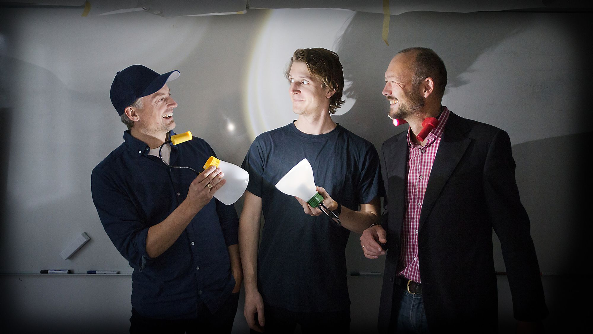 Denne norske solcellelampen gir lys til snart 2 millioner ...