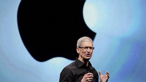 Apples årlige omsetning falt for første gang siden 2001