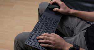 Magnetisk mus og tastatur fra Razer skal gjøre det lettere å spille PC-spill fra sofakroken