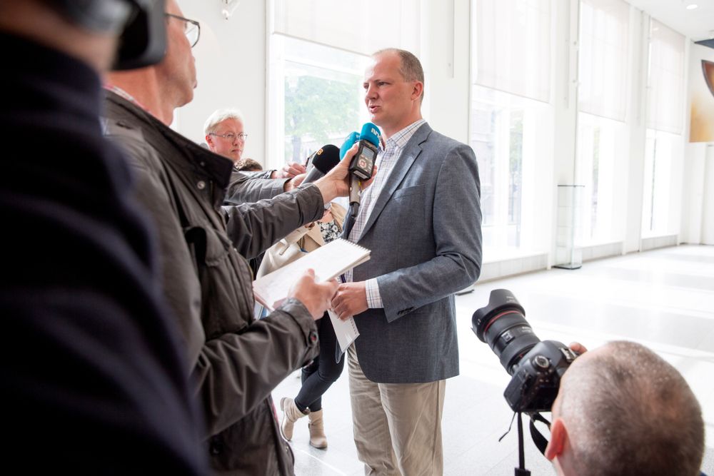 Samferdselsminister Ketil Solvik-Olsen (Frp) møtte pressen etter et orienteringsmøte med representanter for forhandlingspartene til Oslopakke 3 i Samferdselsdepartementet onsdag.rtementet onsdag.