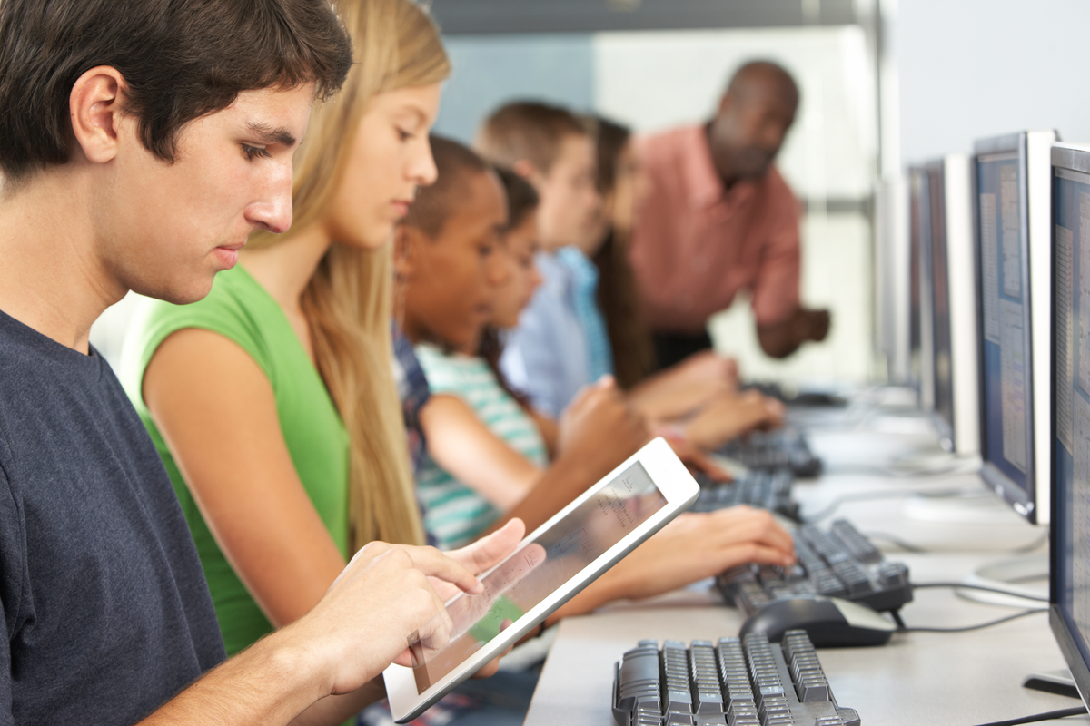 KRONIKK: Digital kompetanse i norsk skole er en bløff Digi.no Nordmenn i Europa toppen på digital kompetanse Tu.no
