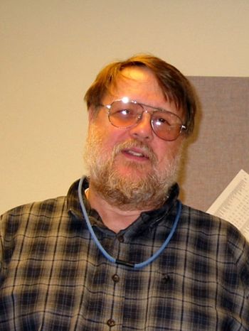 Ray Tomlinson i 2004.