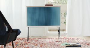 Denne TV-en går i ett med møblene i stua