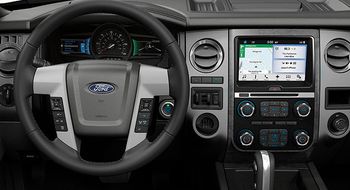 Apple CarPlay kjører for fullt, Android Auto har motorstopp