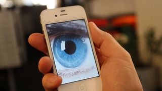Israelsk spionvare kan avlytte nesten alt brukerne gjør på iPhone