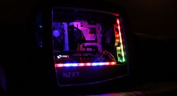 Test: NZXT Hue+