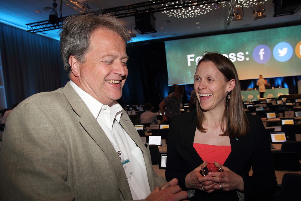 TU Talk er denne gangen med Jan Moberg og Tekna-president Lise Lyngsnes Randeberg.  Bildet er fra representantskapsmøtet i juni 2015.