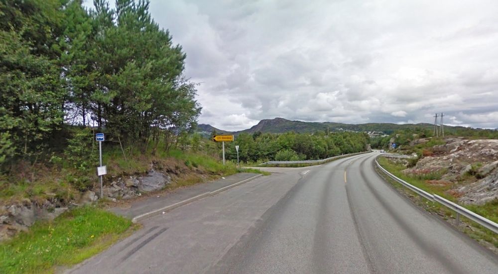 Avkjøringen til industriområdet Eikeskog dukker opp som troll av eske på E39. Vassbakk &amp; Stol ligger best an til å få jobben med å bedre forholdene.