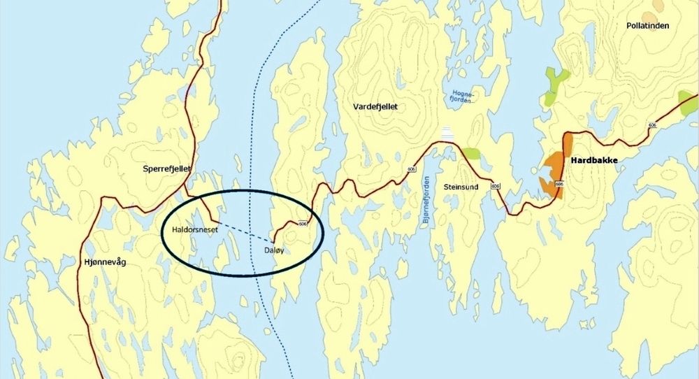 Hvis Vidar Hop Skyssbåter skal drive fergesambandet Dalsøy-Haldorneset etter 2018, blir det kort veg fra ferga til Hardbakke hvor selskapet holder til.