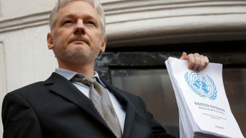 Opprettholder arrestordren mot WikiLeaks-grunnleggeren