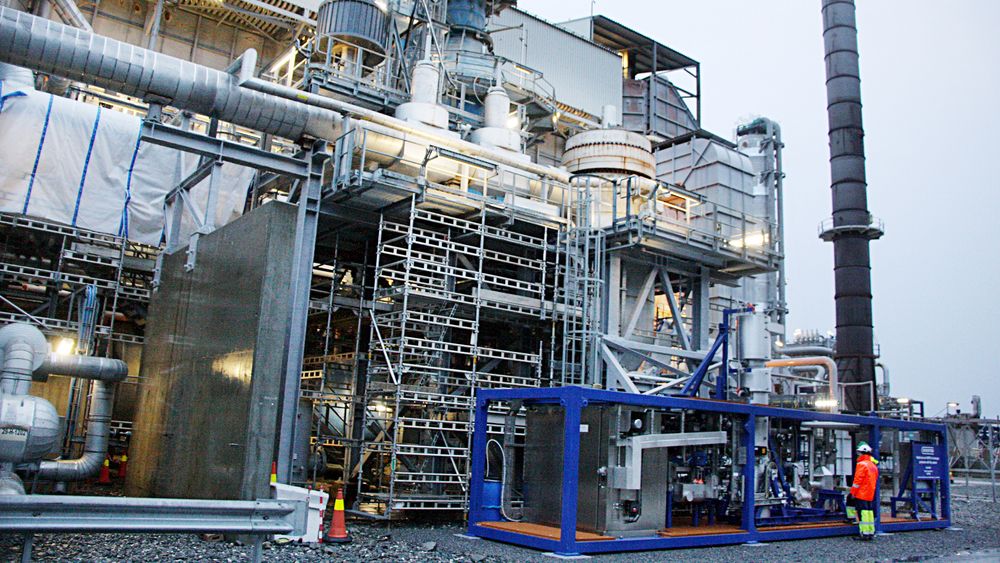 Pilotanlegget er plassert i en ramme på størrelse med en 40 fotscontainer på 4x10 meter. Rensemodulen har et membranareal på 3 m2 som kan produsere 25-100 m3 hydrogen per time og fange 0,5-2 tonn CO2 per dag.