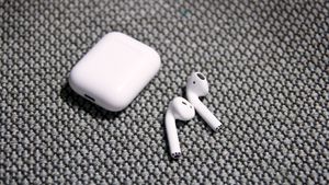 Airpods2.300x169.jpg