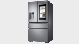 Samsung lanserer nye smartkjøleskap med digre berøringsskjermer