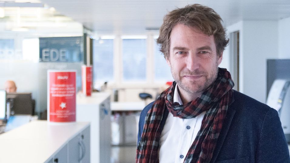 Bernt Andersen er markeds- og kommunikasjonsdirektør i Riks TV.
