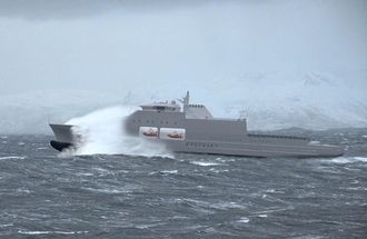 De 134,4 meter lange og 19 meter brede skipene skal tåle t.o.m. Sjø 5 og likevel opprettholde operasjonskapsitet.