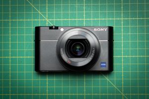 sony83.300x200.jpg