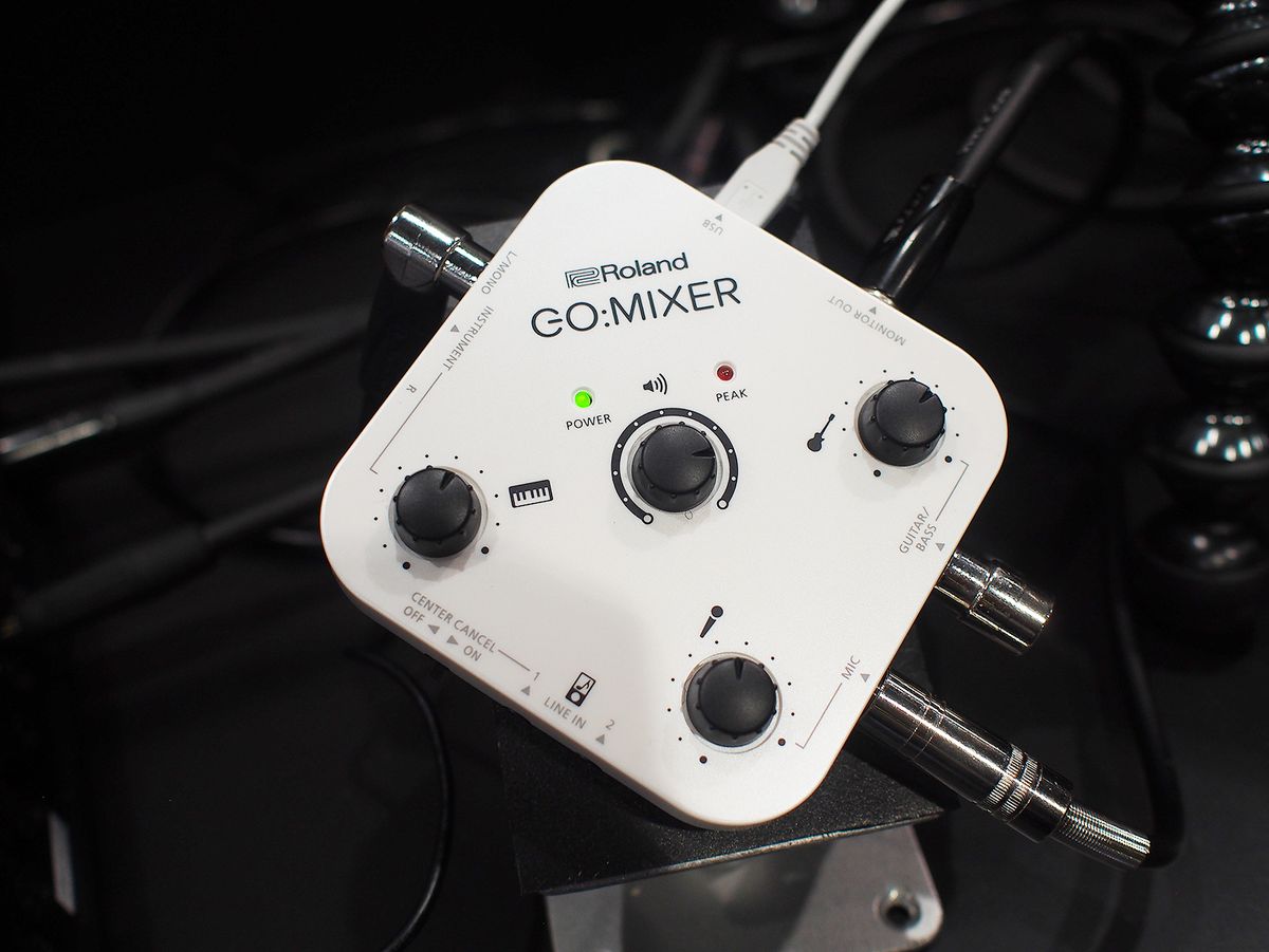 LOMMEMIKSER TIL SMARTTELEFONEN Elektronikkbransjen.no Roland GO:MIXER Mikser for Smarttelefoner med Mikrofon