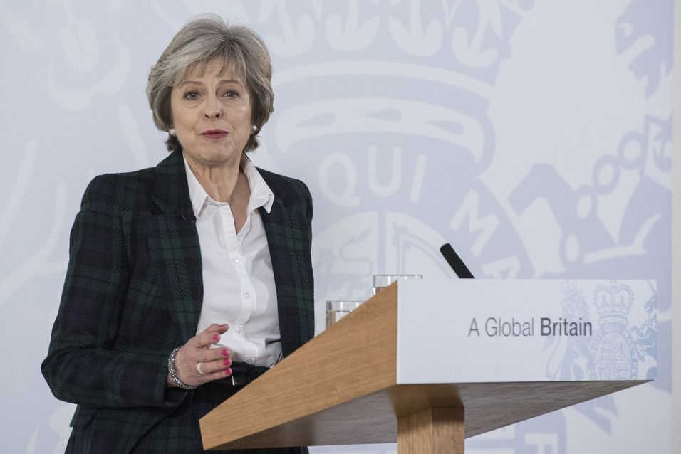 Statsminister Theresa May i Storbritannia har nå ute på høring en strategiplan for utvikling av landet. .