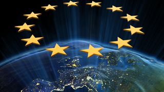 EU anklager flere teknologiselskaper for prismanipulering