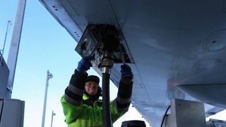 Elkem dropper flydrivstoff fra norske tømmerstokker - går for mer trekull og varme