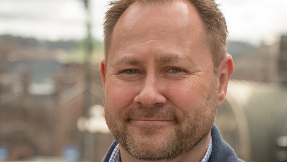 Tidligere Hello-sjef Thomas Sandaker er tilbake med nytt mobilselskap, Happybytes.