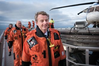 Olje- og energiminister Terje Søviknes setter rekorder i Barentshavet.