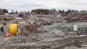 Det har vært flere perioder med full stopp på byggeplassen i Ørje.