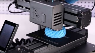 En 3D-skriver som også kan skjære i tre og plast tar helt av på Kickstarter. Når du ser prisen skjønner du hvorfor