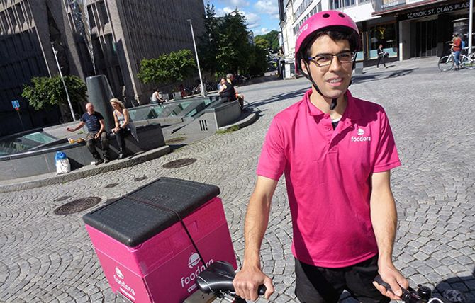 Enkelte dager tilbakelegger Diogo Ricci mer enn 100 kilometer. Han begynner å kjenne byen godt etter å ha jobbet for Foodora siden 5. februar i år.
