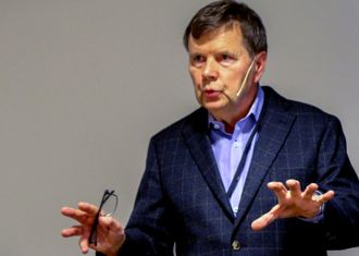 Svein Larsen, styreleder i Norsk Lokalradioforbund og sjef for Radio Metro.