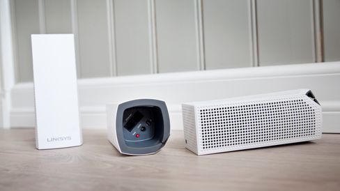 Mesh-nettverk er løsningen for deg som sliter med wifi-dekningen hjemme. Her Linksys Velop, som kan kjøpes i både to- og trepakk.