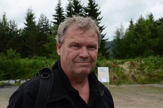 NAF-REDAKTØR: Det blir nokre tusen kilometer i året når du heiter Per Roger Lauritzen og har anvsvaret for vegboka til NAF.