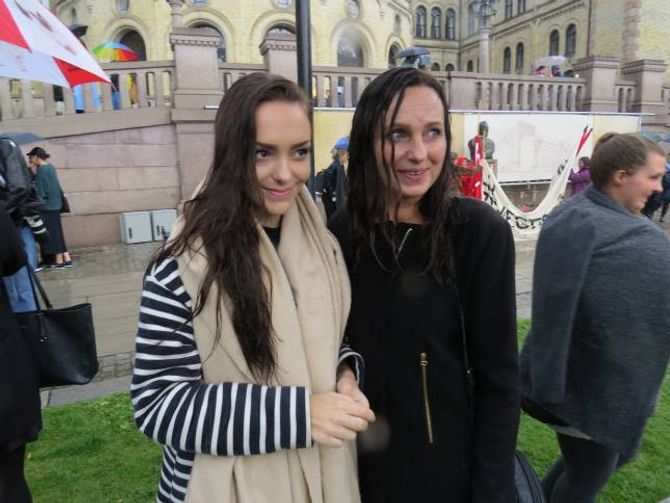 OVERVELDA: Andrea Voll Voldum (21) saman med mora Wenche Voll i Oslo.