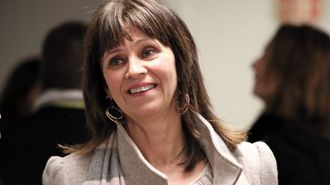 AVTALEFESTA: Fylkesordførar Jenny Følling fortel dei 11 millionane brukte til rådgjeving ikkje er tapte for fylkeskommunen sin del. Arkivfoto