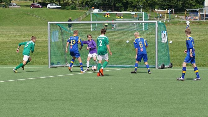 STORSIGER: ÅTIL innkasserte ein skikkeleg storsiger med 18-0 mot Moster.