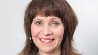 NØGD: Fylkesordførar Jenny Følling er nøgd med avtalen som vart underskriven i dag.