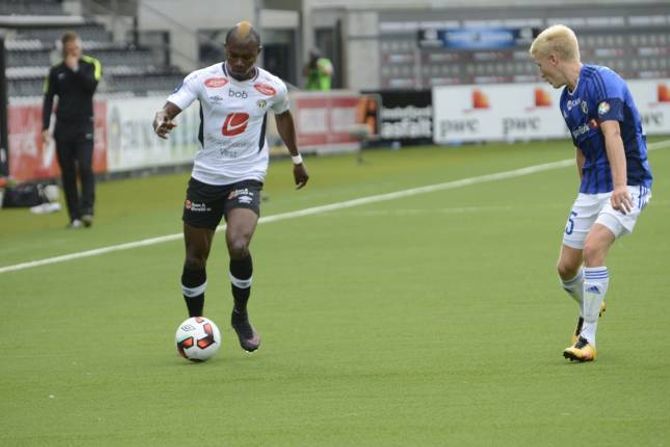 NY GOD KAMP: Ingen i eliteserien har fleire assistar enn Gilbert Koomson. I dag var han eit konstant uromoment på kanten òg noteterte seg for ein ny målgjevande pasning.
