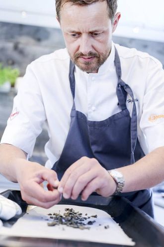 VÅGAL VRI: Å bruke lakris i ein moltedessert, er det morosamt, modig eller berre tullete?
