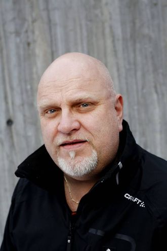KØYR MEIR: Morten Fransrud i Naf trur det hadde vore bra for trafikktryggleiken om fleire kvinner hadde overtatt for mannen bak rattet.