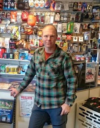 KOM FOR SKISMØRJING: Leif Øyvind Solemsli, dagleg leiar for Intersport Filefjell AS.
