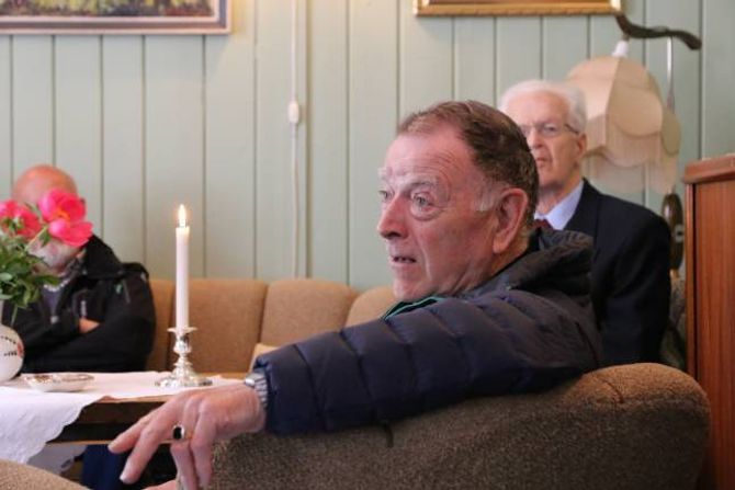 HISTORIER: Edmund Bugge Hæreid delte sine opplevingar frå krigen med tilhøyrarane.