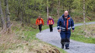 GRUNDIG SØK: Eit grundig finsøk på land laurdag var resultatlaust.