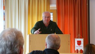 DÅRLEG UNNSKYLDNING: Geir Hilmar Sandvik (Frp) synest det verkar som at Høl prøvar å unnskylda Ap-politikken. Arkiv