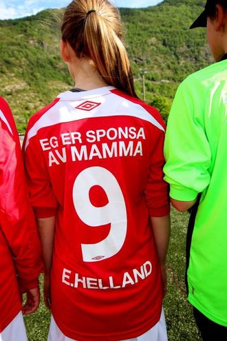 KREATIVT: – Me valte å gjera det litt spenstig, seier Dag Arne Helland.