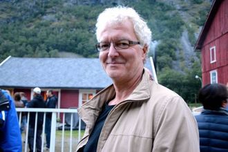 SPELT I LAG: Odd Sigmund Høl fortel ha seinast opplevde Karl Seglem spele blues på bukkehorn under Fjøsblues på Avdal gard.