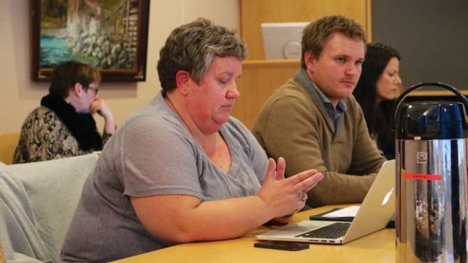 IMOT: Anne Kauppi (Ap) og Aleksander Øren Heen (Sp) seier begge nei til helsehuset.