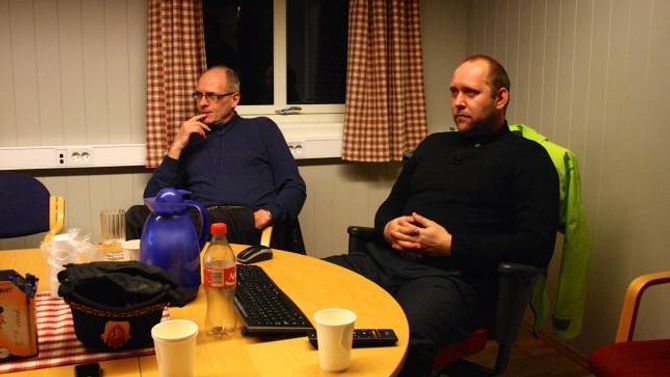 EVAKUERTE: Knut Arne Klingenberg (til venstre) beslutta å evakuera innbyggjarane i Ålmennhagen.