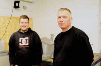 NO DET STARTAR: - Dette er berre starten, seier Peter Poulsen (t.h.) til John Kenneth Haugane.
