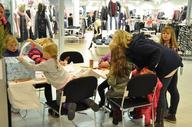 POPULÆR TEIKNEKONKURRANSE: Pågangen rundt teiknekonkurransen var så stor at trekninga vert ut utsett til måndag.